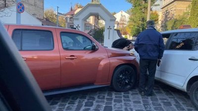 У Львові не розминулись автомобілі (ФОТО)