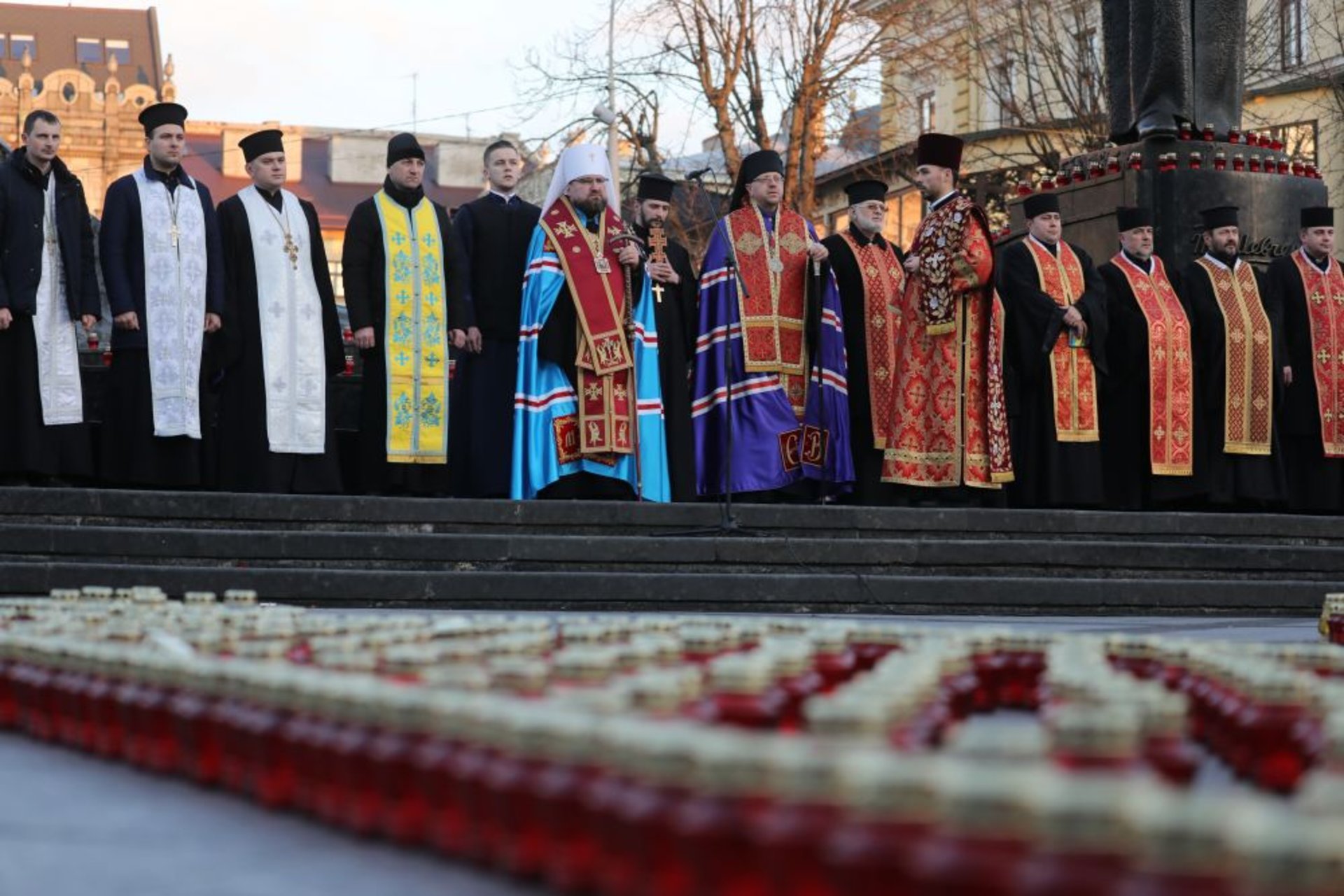 У Львові вшанували пам’ять жертв голодоморів та політичних репресій, фото ЛМР