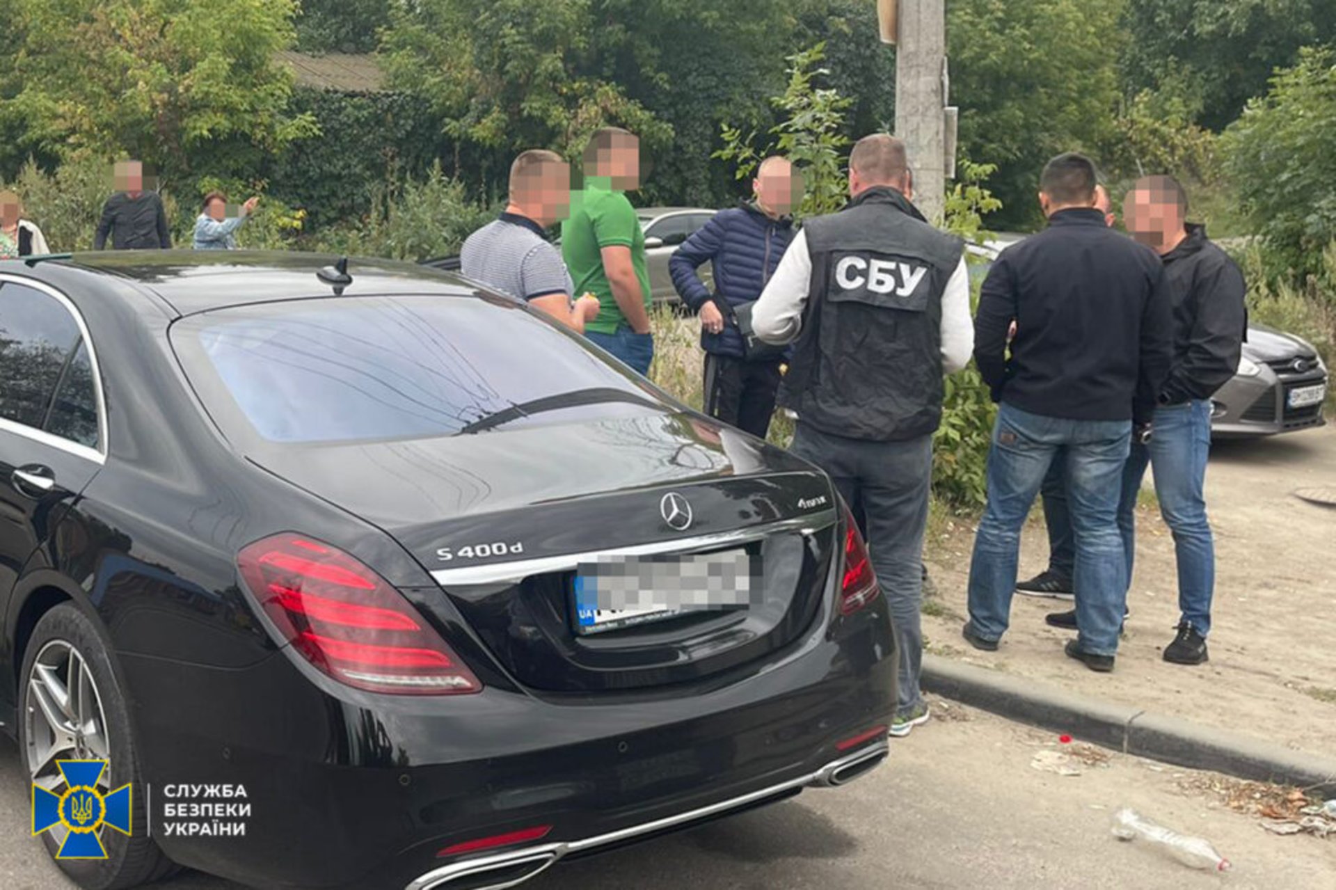 СБУ викрила ділків, які щомісяця вивозили з України до 30 фур деревини за фальсифікованими документами