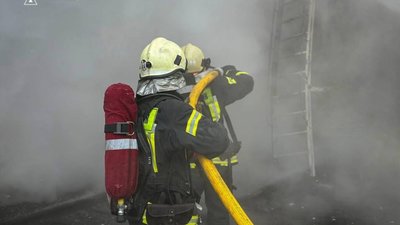 На Львівщині 130 рятувальників ліквідували наслідки ракетних ударів