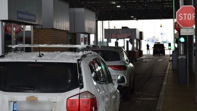 На кордоні з Польщею за добу зупинили 10 ухилянтів (ФОТО)