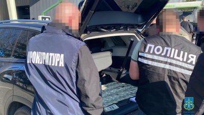 На Львівщині судитимуть колишнього митника