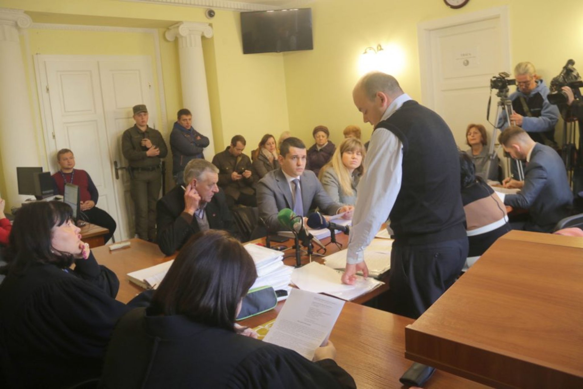Кульчицької, 18 у Львові: сквер, спортивно-оздоровчий комплекс чи спортивно-оздоровчий комплекс у сквері . Фото 4studio