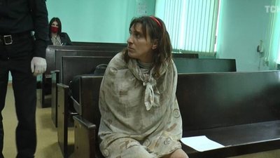 Жінка, яка відрубала доньці голову під Харковом, планує повернутись з психлікарні додому (ВІДЕО)