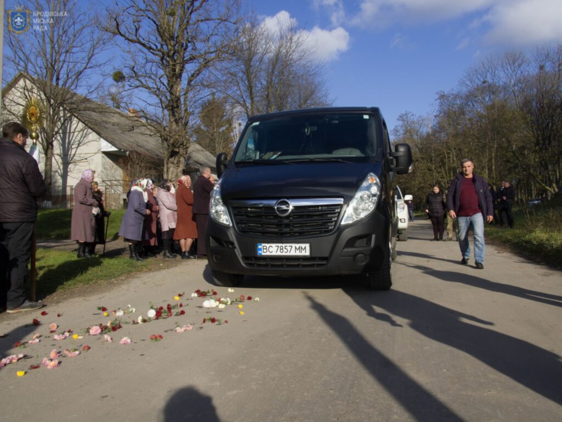 У Салашці попрощалися з загиблим воїном Іваном Проказюком