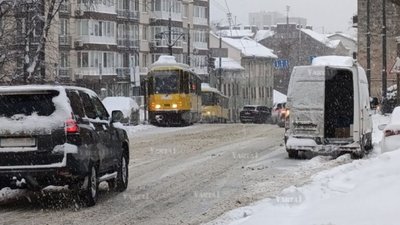 У Львові ускладнений рух транспорту