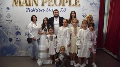 У Львові відбувся благодійний показ дитячих модних брендів