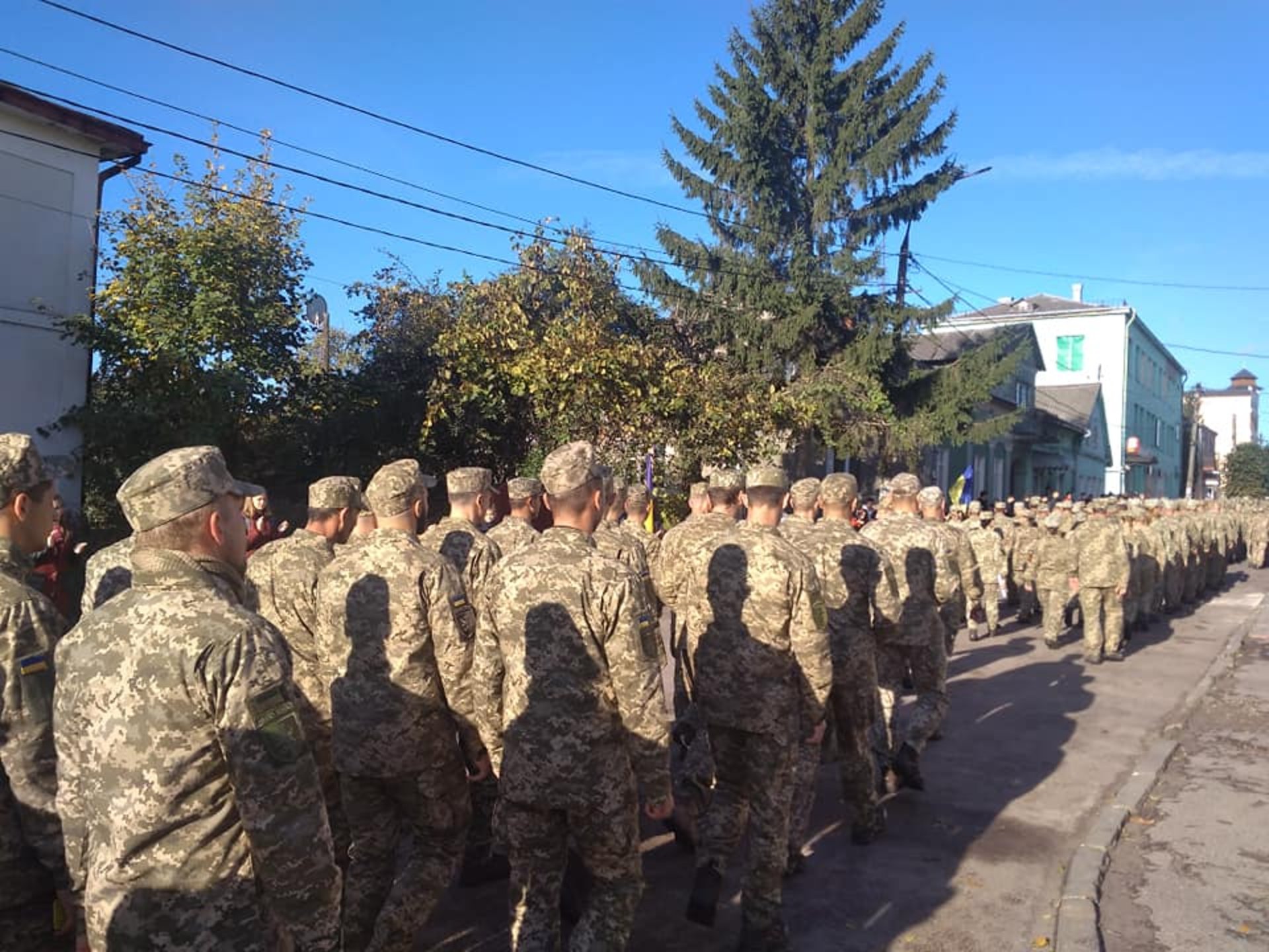 Львівщина зустрічає військових, які повернулись із зони ведення бойових дій. Фото Юля Субота, 4studio