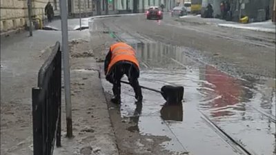 У Львові працюють п’яні комунальники Садового
