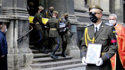 У Львові попрощались із Героєм російсько-української війни Андрієм Супріганом (ФОТО)