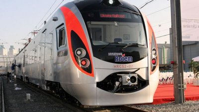 ДТП з Інтерсіті: пасажирів довезли до Перемишля автобусами