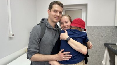 У Львівському ОХМАТДИТі усунули вроджену ваду хлопчику, якого вирішила усиновити львівська родина
