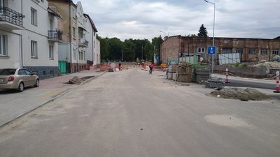 У Львові на перехресті Шевченка - Левандівська виділять смугу для громадського транспорту (ФОТО)