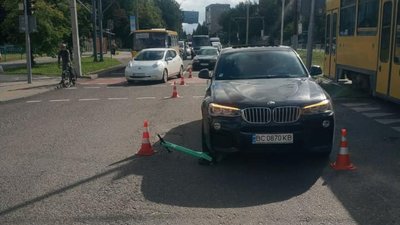 У Львові водій збив молодого хлопця (ФОТО, ВІДЕО)