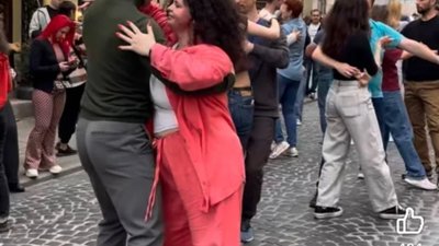 У центрі Львова танцювали на вулиці (ВІДЕО)