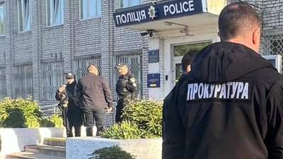 На Львівщині стали відомі подробиці обшуків у поліції