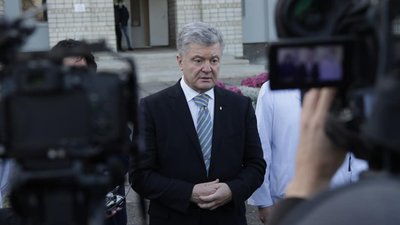 Порошенко закликає НАБУ та ОГП розслідувати корупцію у закупівлях вакцин