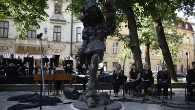 У Львові петиція про збереження пам'ятника Моцарту за добу набрала понад 500 голосів