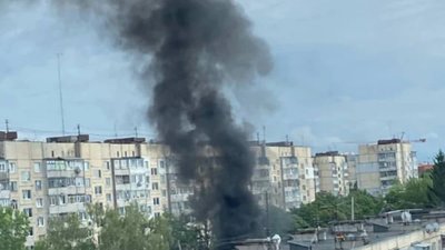 У Львові згорів автомобіль Volvo (ФОТО)