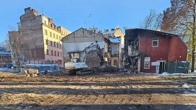 У Львові розібрали завали кінотеатру "Дзвін"