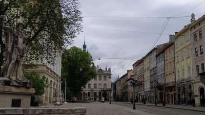 Львів самотньо святкує День народження (ФОТО)