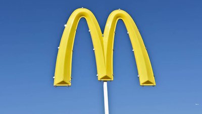 Найбільший у Львові: на Сихові відкрили перший McDonald's