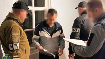 СБУ затримала зрадника, який охороняв окупаційну тюрму рф під час захоплення Херсона