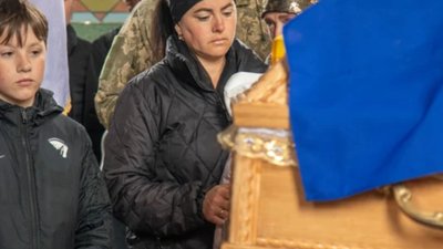 У Доброгостові попрощалися з полеглим воїном