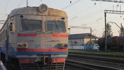 Львівська залізниця змінює графік кількох приміських поїздів