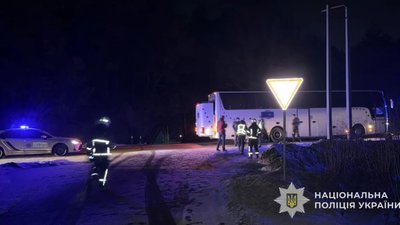 На Львівщині автобус вбив чоловіка