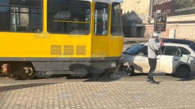 У центрі Львова зупинився рух трамваїв (ВІДЕО)