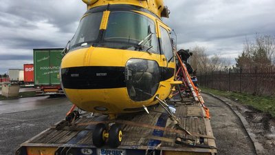 У Краковці вантажівка намагалась перевезти через кордон гелікоптер