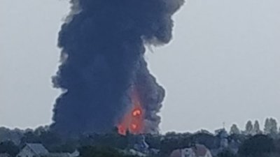 На Львівщині ліквідовано пожежу в складських приміщення виробництва (ВІДЕО)