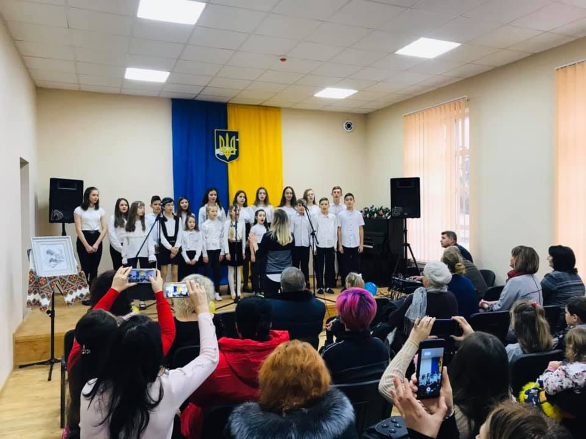 У Зимній Воді відкрили оновлену музичну школу. Фото - Олег Синютка/Фейсбук