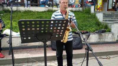 На Львівщині чоловіку збирають кошти на операцію (ФОТО)