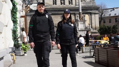На Великдень поліцейські Львівщини відреагували на 1438 повідомлень від громадян (ФОТО)