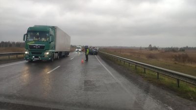 На Львівщині на трасі "Київ - Чоп" сталась аварія (ФОТО)