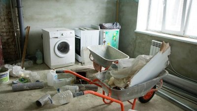 У Дрогобичі триває капітальний ремонт гуртожитка (ФОТО)