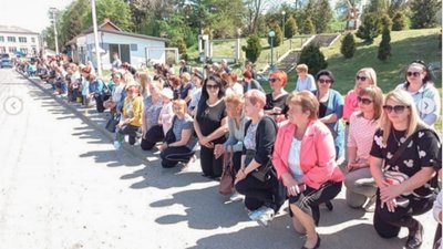 Меденичі велелюдно зустрічали загиблих воїнів ЗСУ (ФОТО)