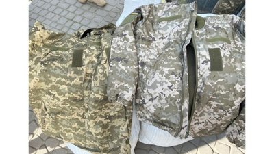 Львів передав військовим 655 комплектів зимової форми