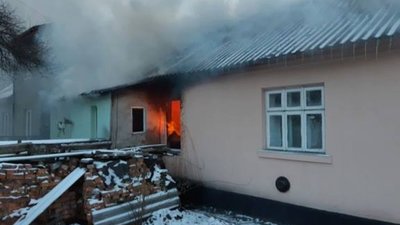 У Львові горів будинок (ФОТО)