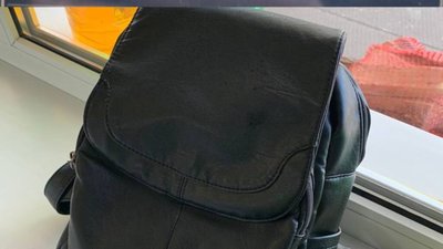 У Львові жінка забула у вбиральні сумку із кругленькою сумою