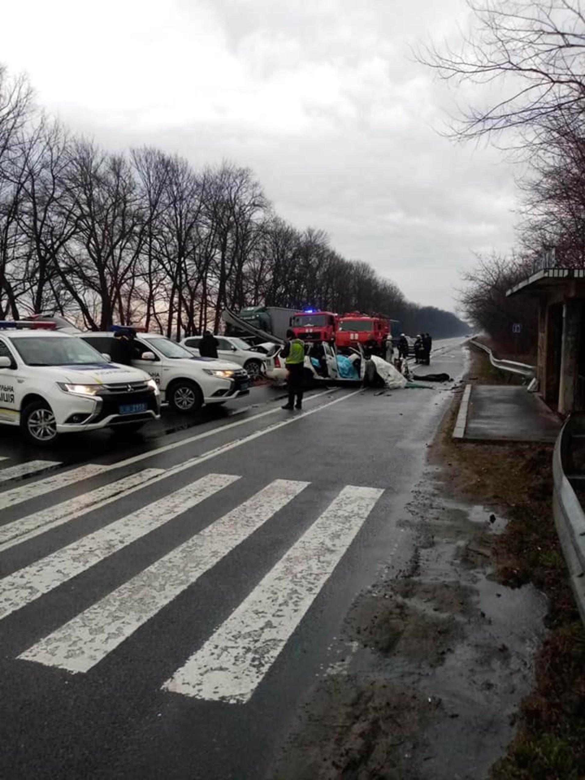На Львівщині у жахливій аварії померло двоє осіб. Фото Варта-1