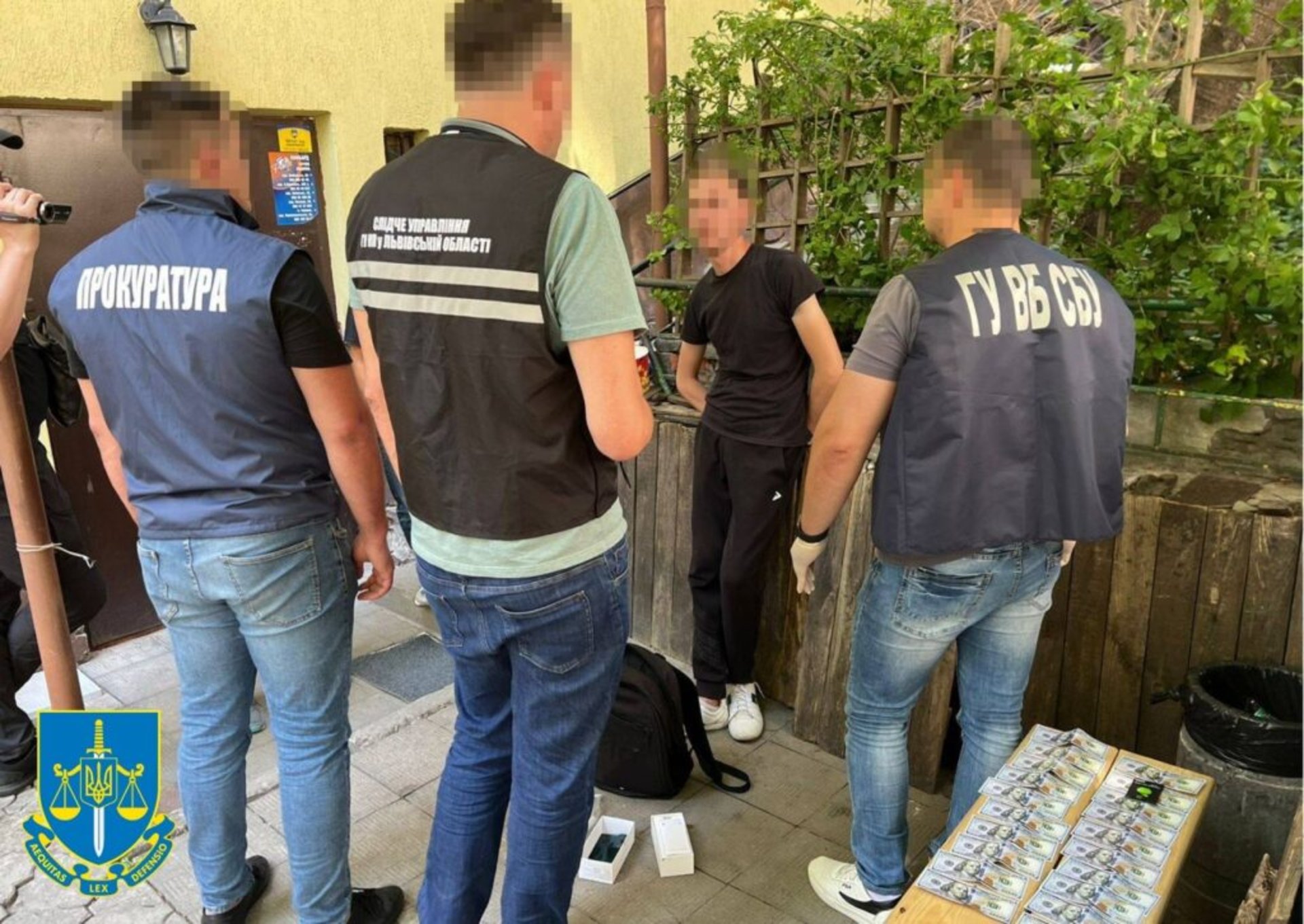 Житель Львівщини за 4 тисячі доларів організував перетин кордону для чоловіків