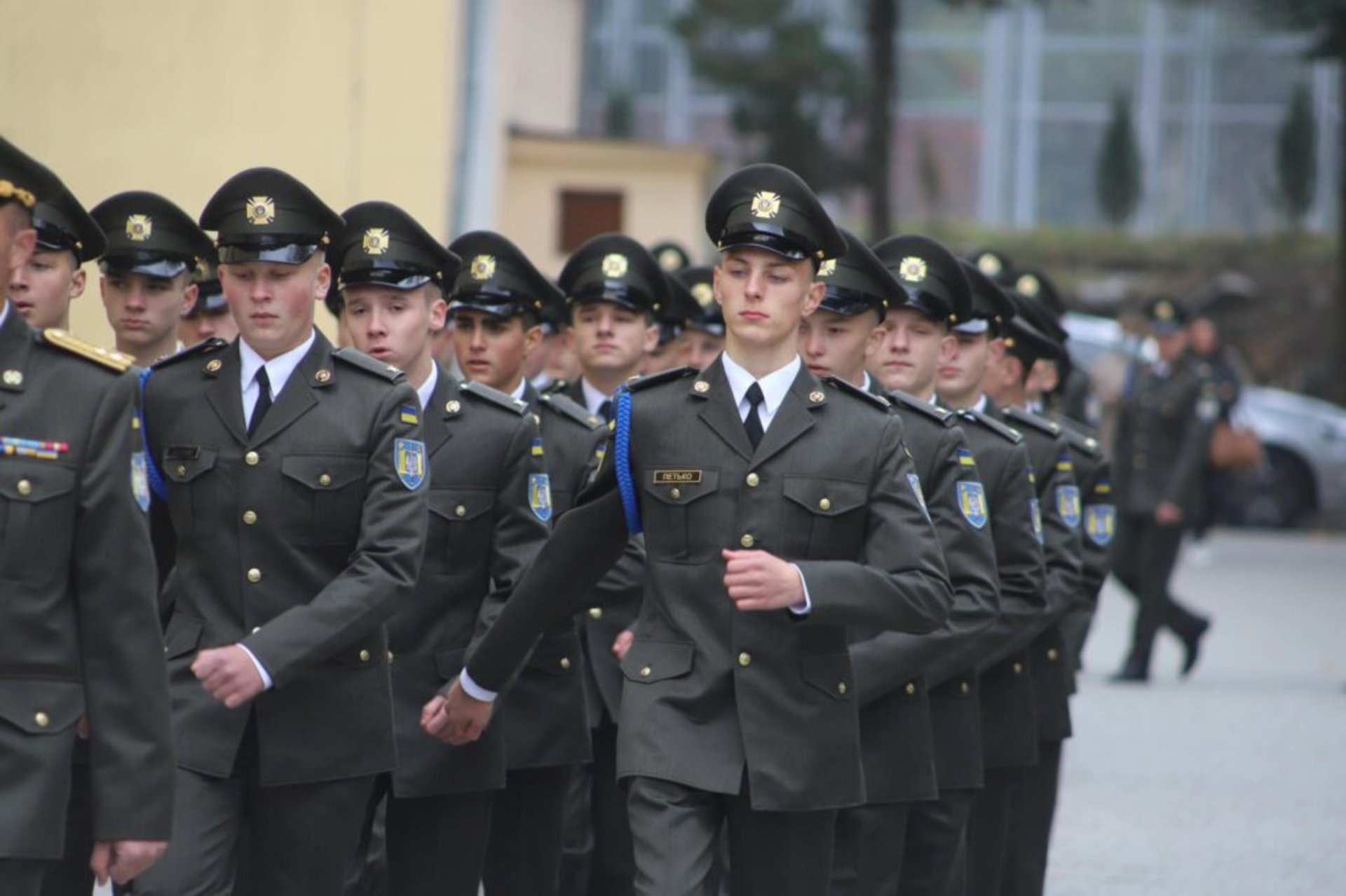 Учні Львівського ліцею імені Героїв Крут склали урочисту клятву