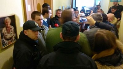 Активісти вимагають відставки Андрія Садового