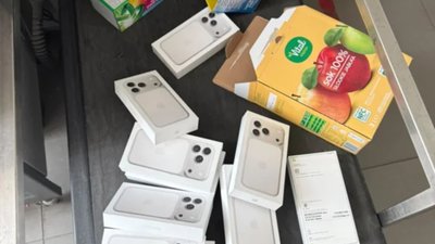 У пункті пропуску «Шегині» виявили партію незадекларованих iPhone