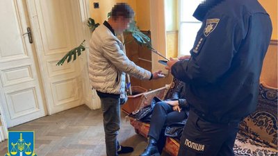 На Львівщині чоловік систематично кривдив рідну сестру