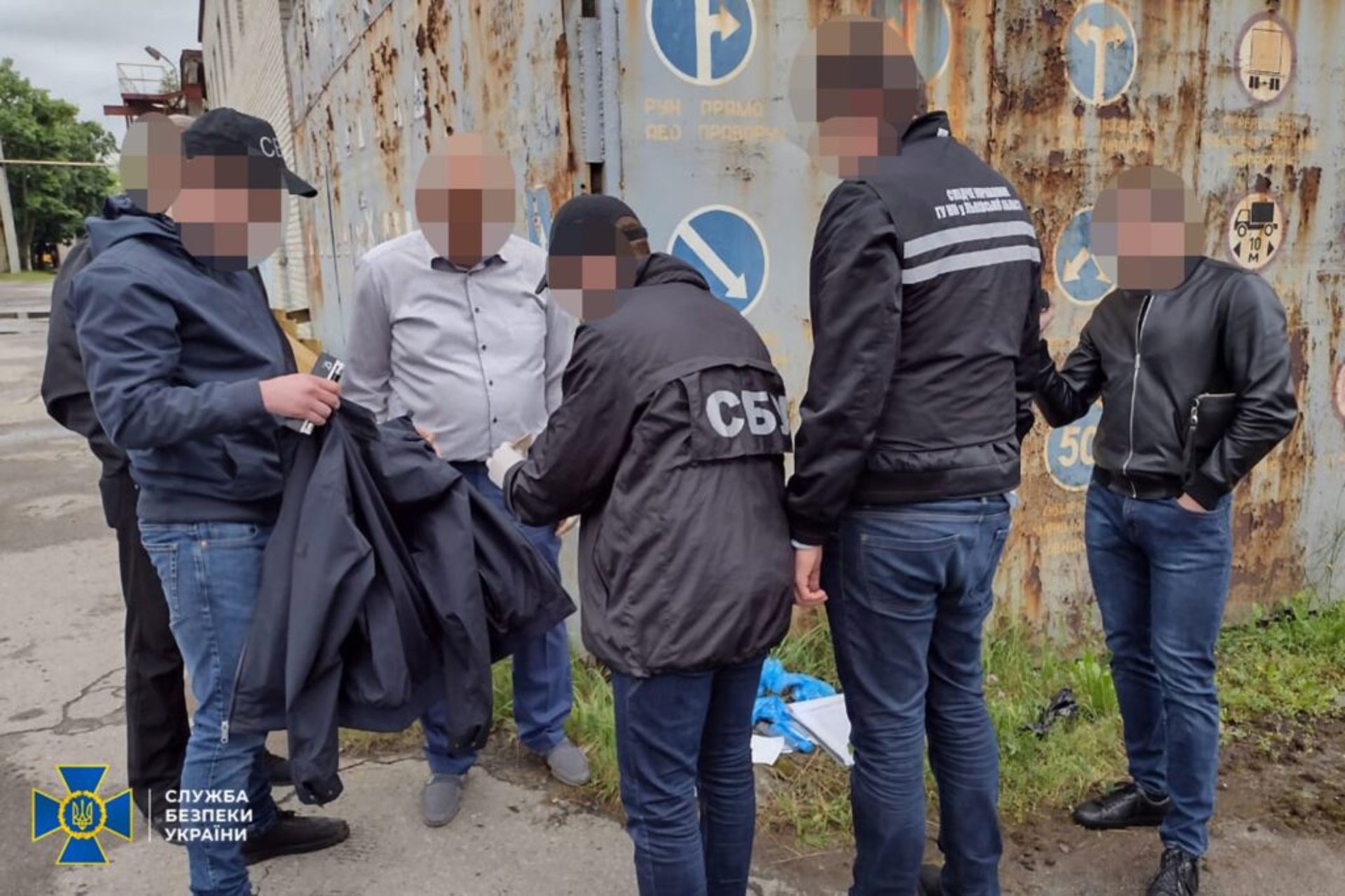 СБУ викрила на хабарі у Львові керівництво одного зі стратегічних підприємств Міноборони