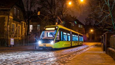 У Львові довше курсуватиме трамвай до вокзалу